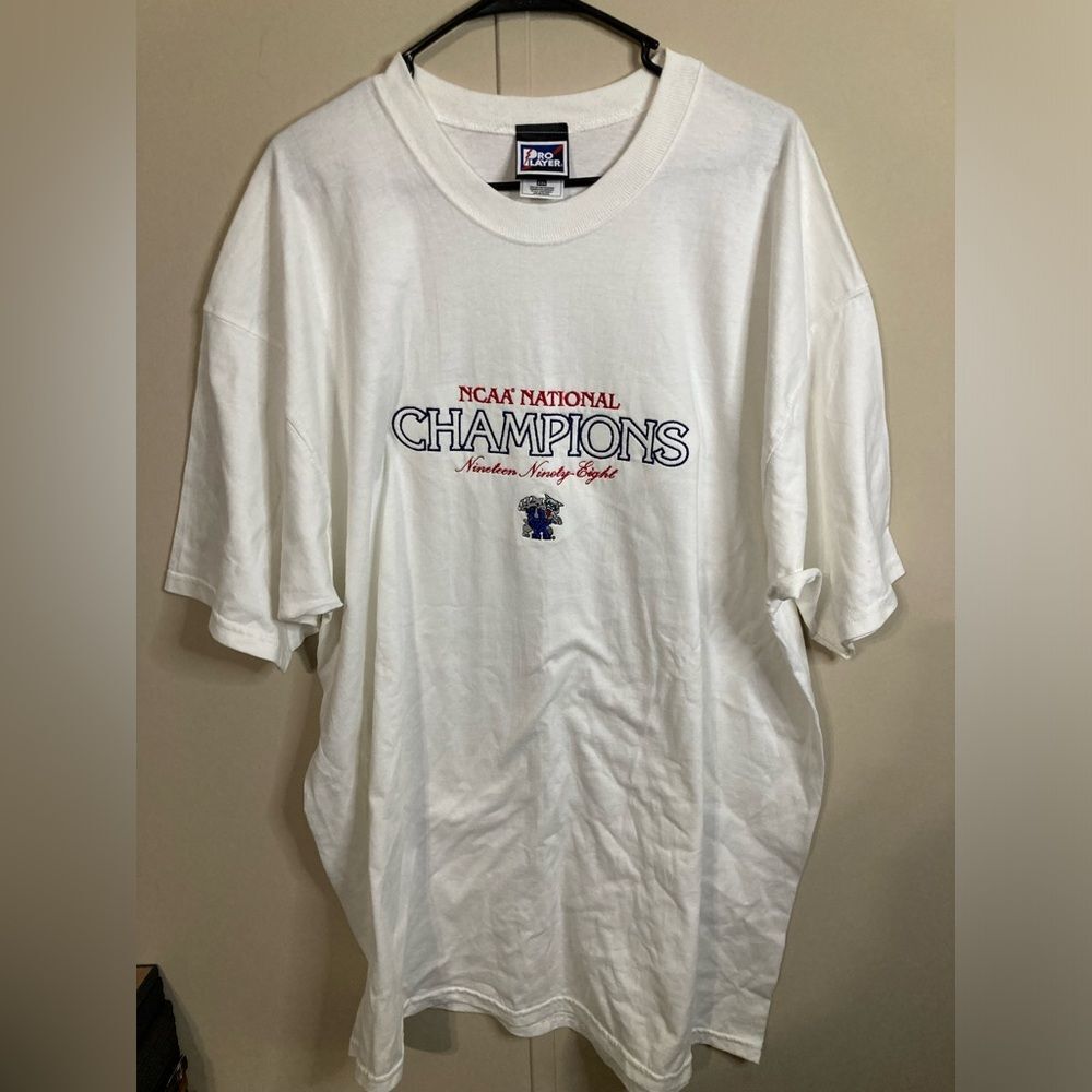 VTG Pro Player 1998 UK Wildcats NCAA Champions White Unisex T-Shirt Size XXL